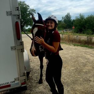 Meet your Posher, Ainsley